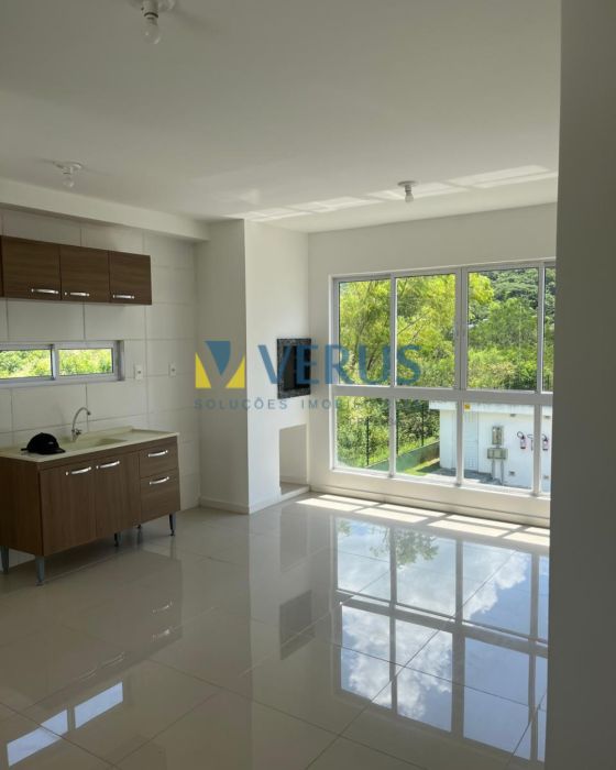 Apartamento - Venda - Espinheiros - Itajaí - SC