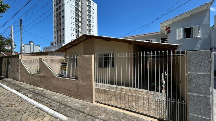 Casa - Aluguel - São João - Itajaí - SC
