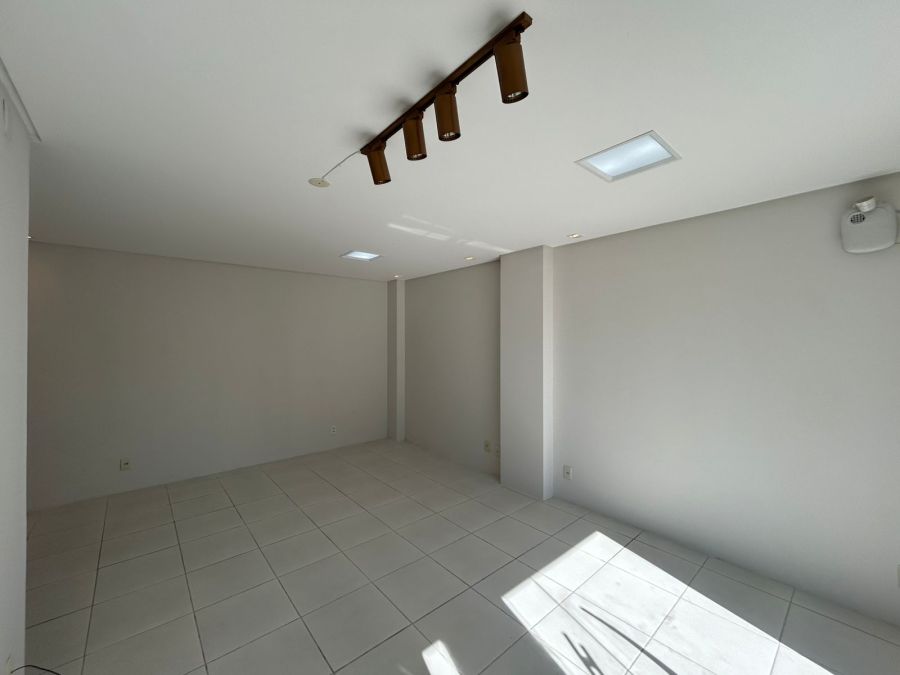 Imóvel Comercial - Aluguel - São Vicente - Itajaí - SC