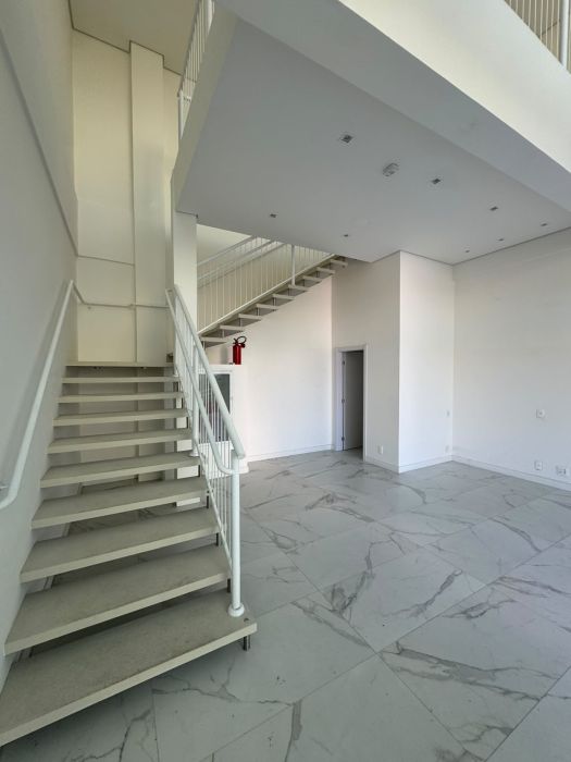 Im�vel Comercial - Aluguel - Ressacada - Itaja� - SC