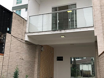 Casa com 03 Dormit�rios no Bairro S�o Jo�o