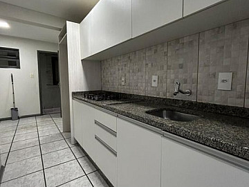 Apartamento com 02 Dormit�rios no S�o Jo�o