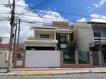 BEL�SSIMA CASA DE ALTO PADR�O � VENDA | BAIRRO S�O VICENTE