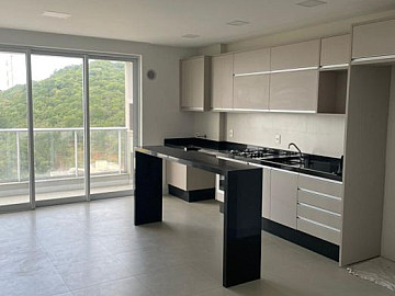 Apartamento com 02 Dormit�rios na Praia Brava